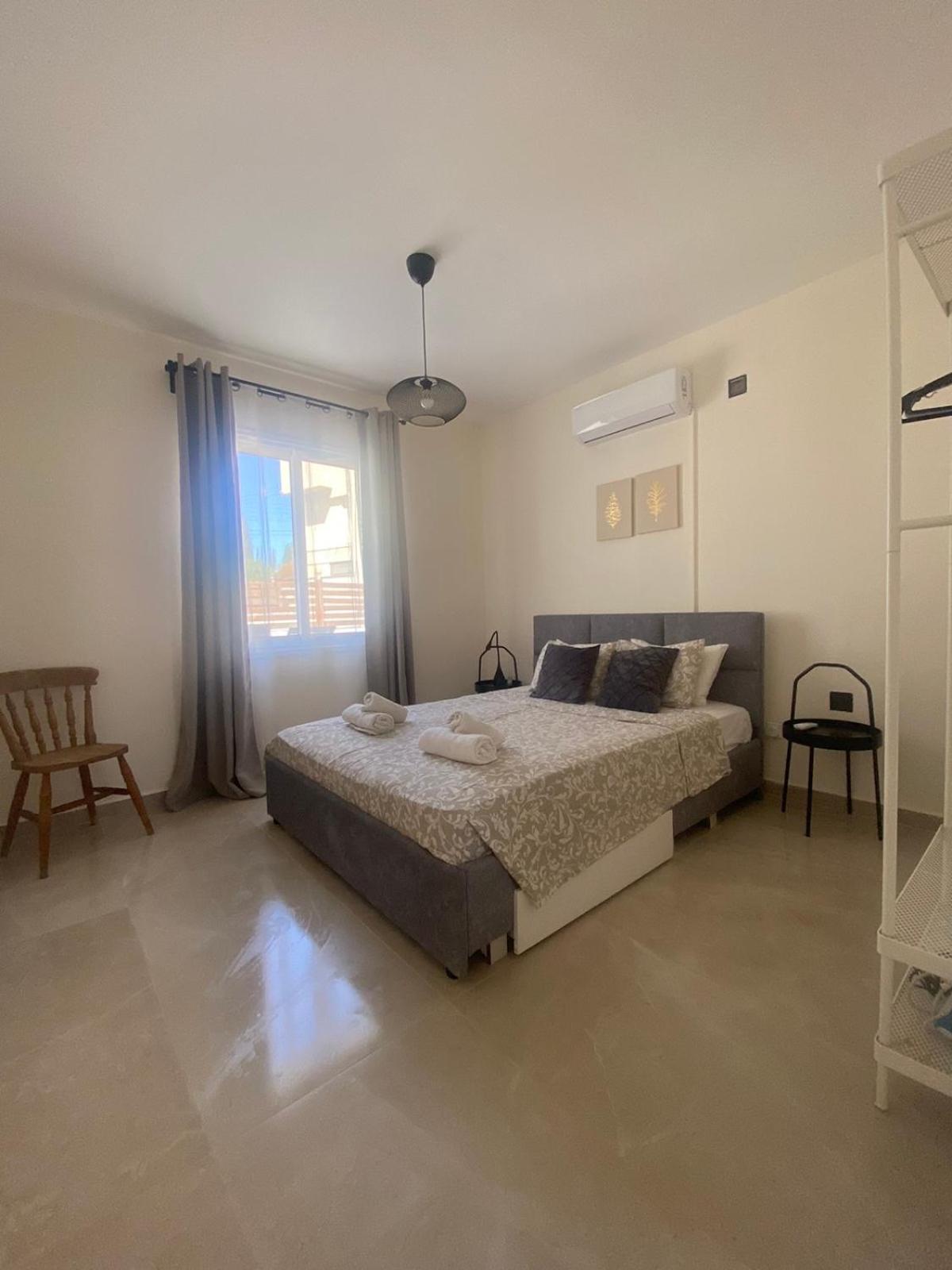 Mari House-Close To The Beach Paphos Extérieur photo